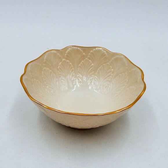 Lenox Greenfield Sylvan Dip Bowl Leaf Design Candy Dish 24K Gold Rim 4.5 In USA - Picture 1 of 9